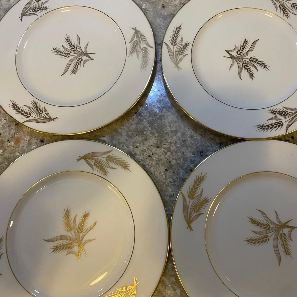 Set Of 8 Lenox Harvest Cream‎ And Gold 8.5”  Plates